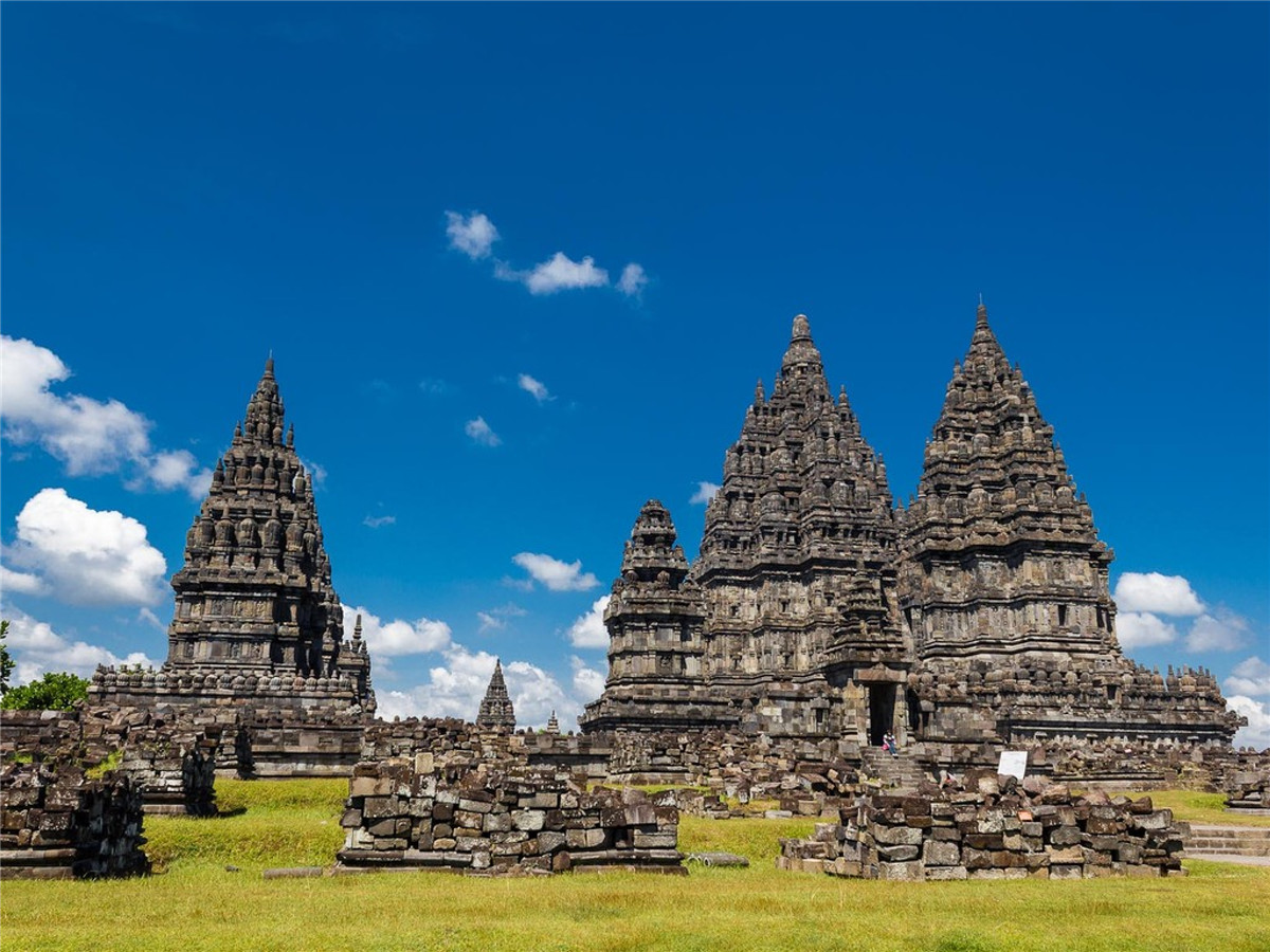 普兰巴南寺庙群